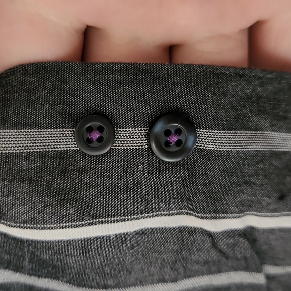 Gap men's button down shirt, sz XL - Picture 5 of 8